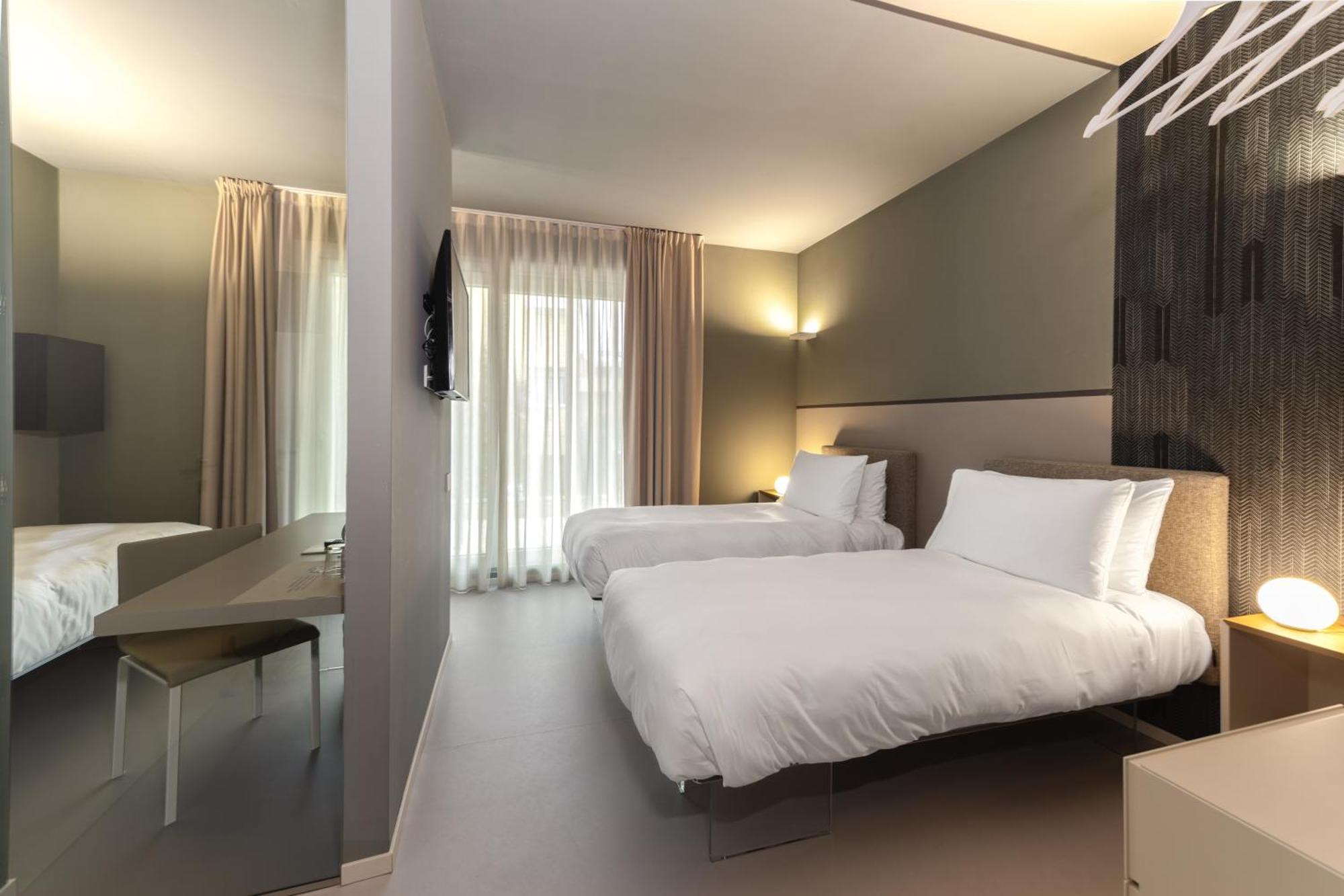 Open Hotel Rimini Esterno foto